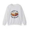 Pie Pieces Sweatshirt Desserts Seasonal Gift Women Retro Sweatshirt Pie Slices Sweatshirt Pastry Fan Vintage Sweatshirt Holiday Graphic Sketch Sparkles Sweatshirt