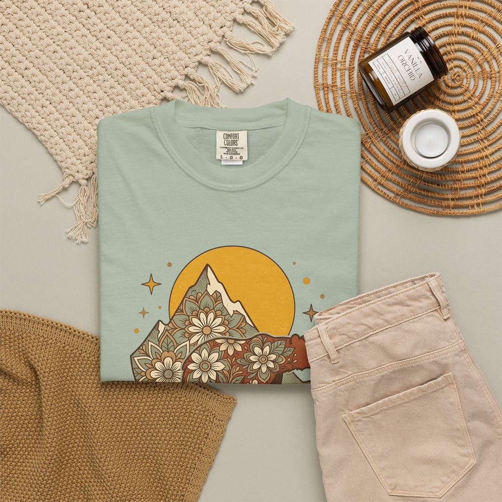 Flower Bear T-Shirt Boho Chic Outdoors Gift Women Hippie T-Shirt Teddy Bear T-Shirt Bohemian Fan Psychedelic T-Shirt Nature Graphic Retro Hill