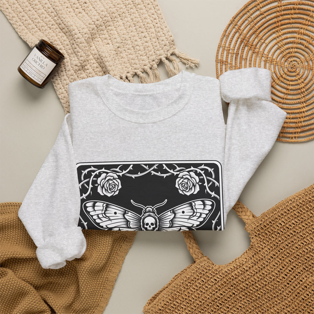 Skull Butterfly Sweatshirt Gothic Magic Gift Women Traditional Tattoo Sweatshirt Sugar Skull Sweatshirt Darkwave Fan Tattooed Sweatshirt Mystic Graphic Horror
