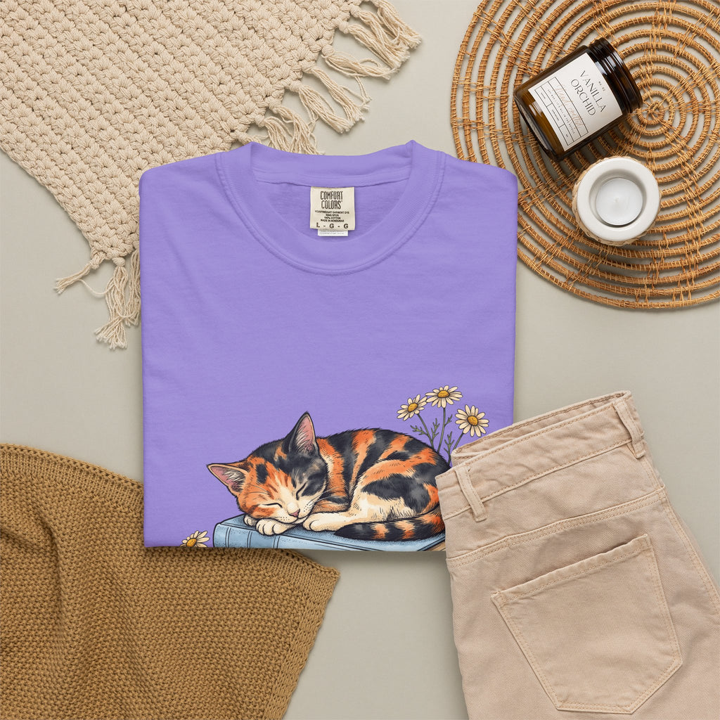 Calico Cat T-Shirt Cat Floral Gift Women Hand Drawn T-Shirt Kitten T-Shirt Cat Fan Illustrated Graphic Vintage Books T-Shirt