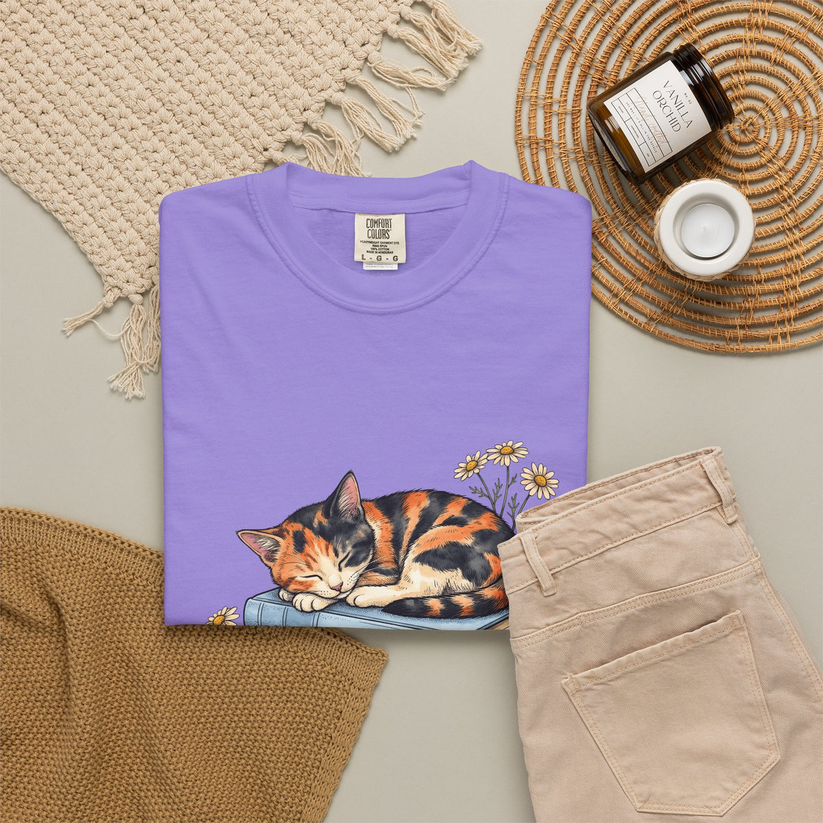 Calico Cat T-Shirt Cat Floral Gift Women Hand Drawn T-Shirt Kitten T-Shirt Cat Fan Illustrated Graphic Vintage Books T-Shirt