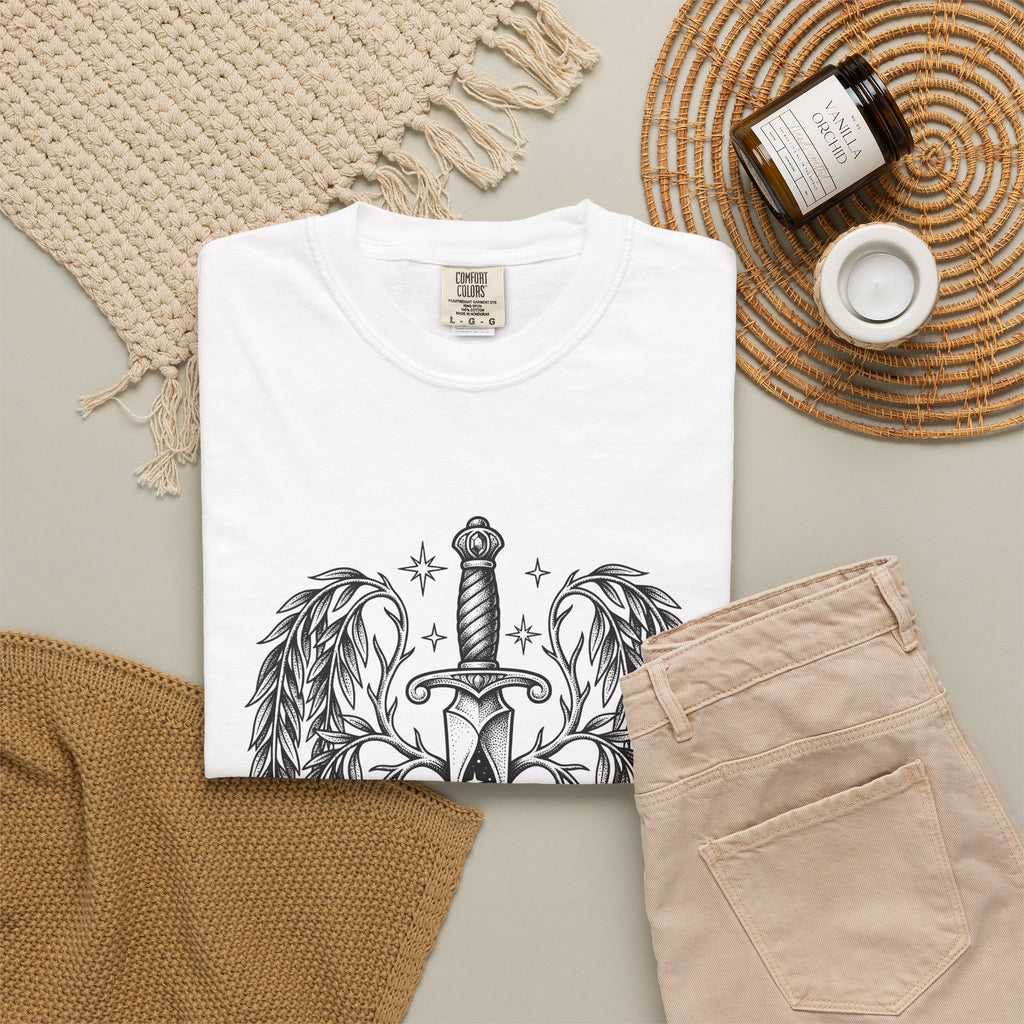 Dagger Wings T-Shirt Boho Chic Gothic Gift Women Tattoo T-Shirt Angel Wings T-Shirt Bohemian Fan Ink T-Shirt Dark Graphic Vintage Stars T-Shirt
