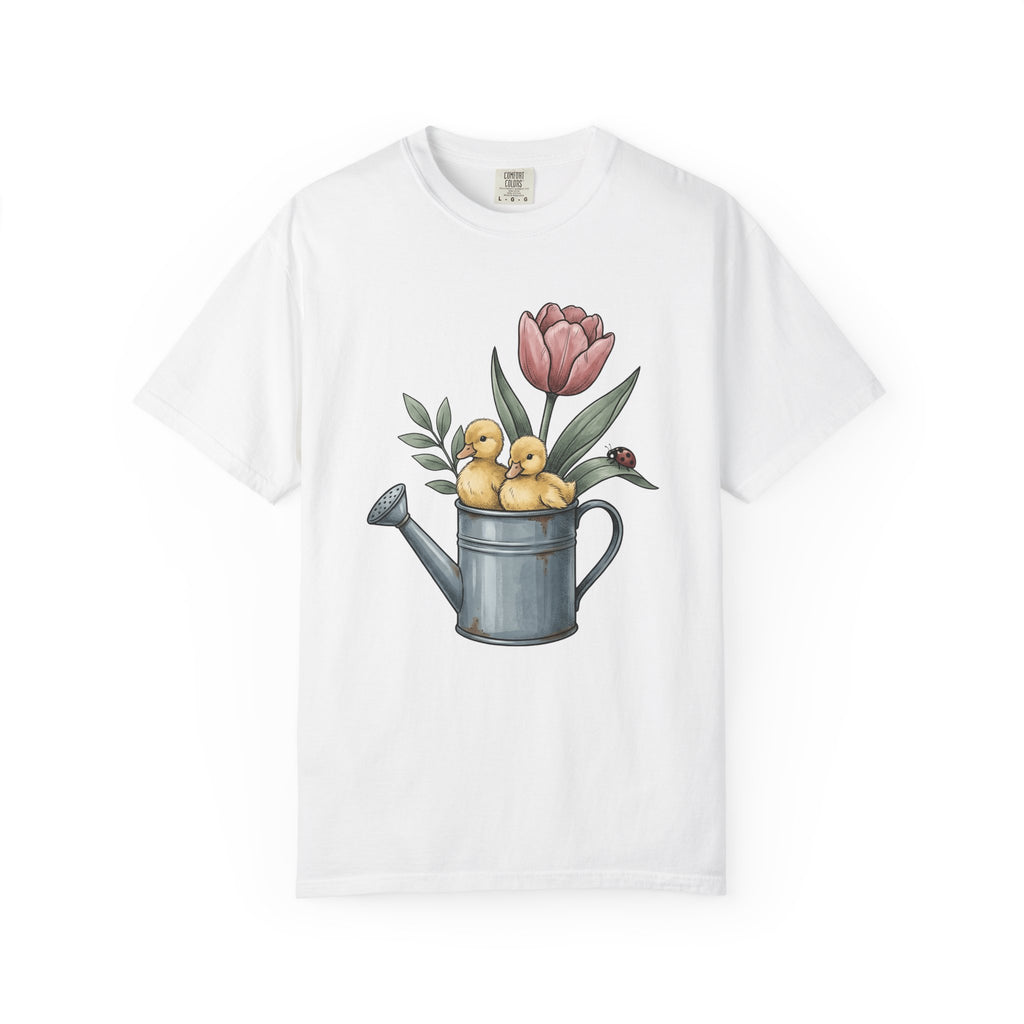 Baby Ducks Watering Pot T-Shirt Easter Garden Gift Women Sketch T-Shirt Duckling T-Shirt Spring Fan Doodle T-Shirt Gardening Graphic Retro Flower