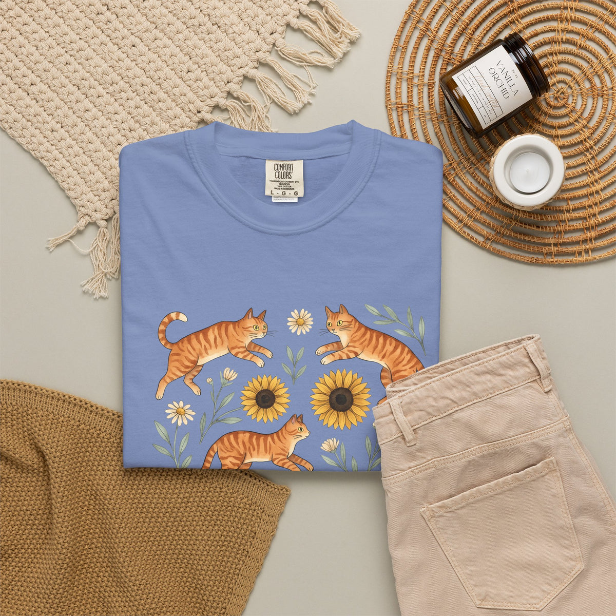 Ginger Cats T-Shirt Cat Flower Gift Women Cartoon T-Shirt Orange Cat T-Shirt Cat Fan Feline Graphic Illustration Comic T-Shirt Sketch Sunflower