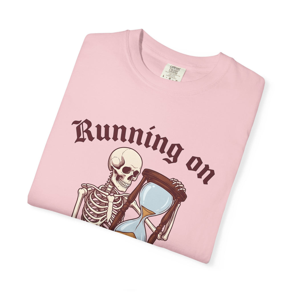 Skeleton Hourglass T-Shirt Funny Goth Gift Women Cartoon T-Shirt Timeglass T-Shirt Humor Fan Comic T-Shirt Dark Graphic Vintage Sand T-Shirt