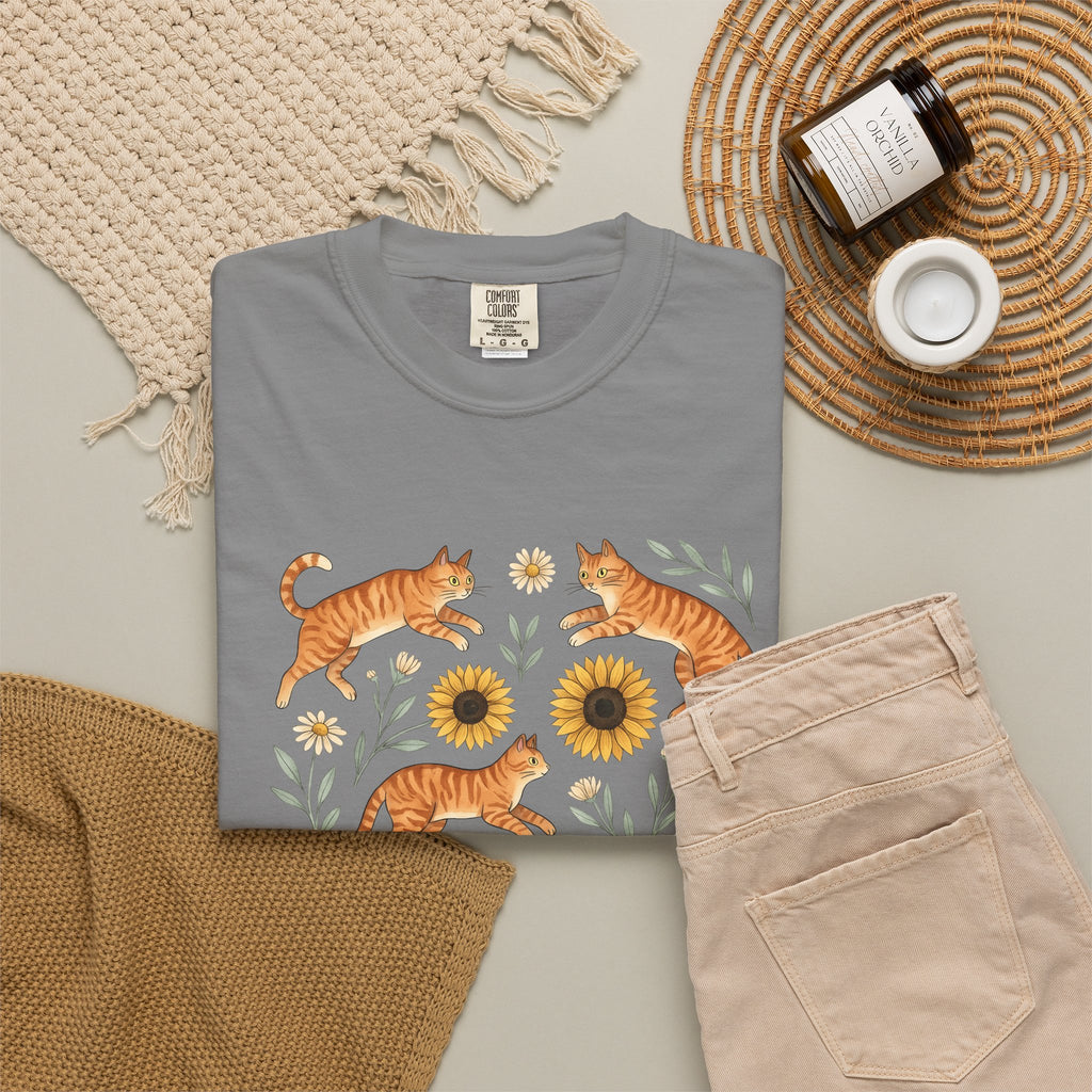 Ginger Cats T-Shirt Cat Flower Gift Women Cartoon T-Shirt Orange Cat T-Shirt Cat Fan Feline Graphic Illustration Comic T-Shirt Sketch Sunflower
