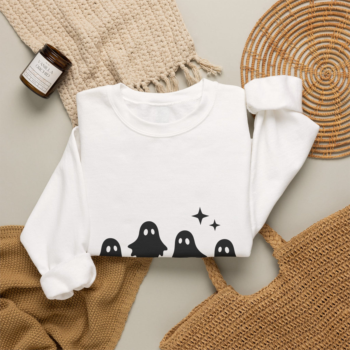 Ghost Halloween Spooky Gift Minimalist Specter Horror Fan Ghostly Creepy Silhouette Sweatshirt