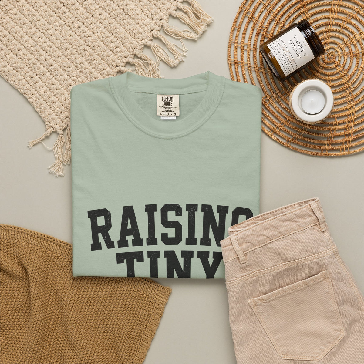 Varsity Lettering T-Shirt Moms Childcare Gift Women Retro T-Shirt Letterman T-Shirt Motherhood Fan Vintage T-Shirt Nanny Graphic Simple Worn Effect