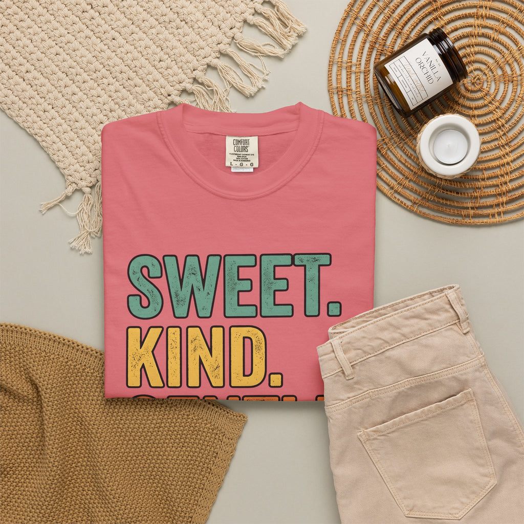Bold Retro Text T-Shirt Mom Humor Gift Women Distressed T-Shirt Typography T-Sh