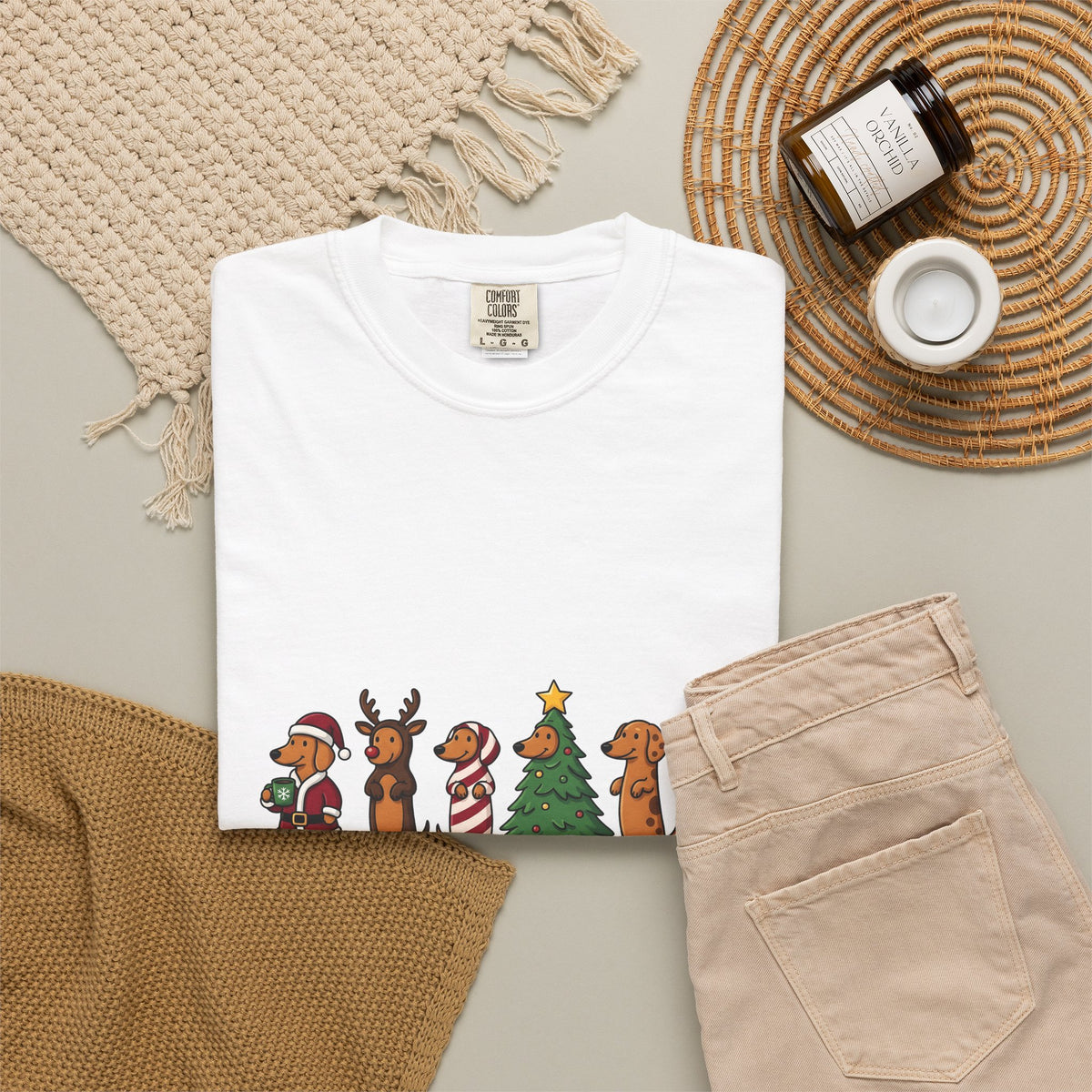 Dachshund Puppy T-Shirt Christmas Pet Gift Women Comic T-Shirt Wiener Dog T-Shirt Xmas Fan Cartoon T-Shirt Animal Graphic Sketch Festive Outfit