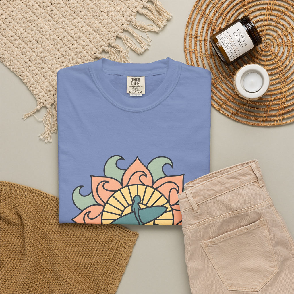 Surfer Outline T-Shirt Sports Ocean Gift Women Hippie T-Shirt Surfer T-Shirt Athlete Fan Marine Graphic T-Shirt Simple Floral Circle T-Shirt