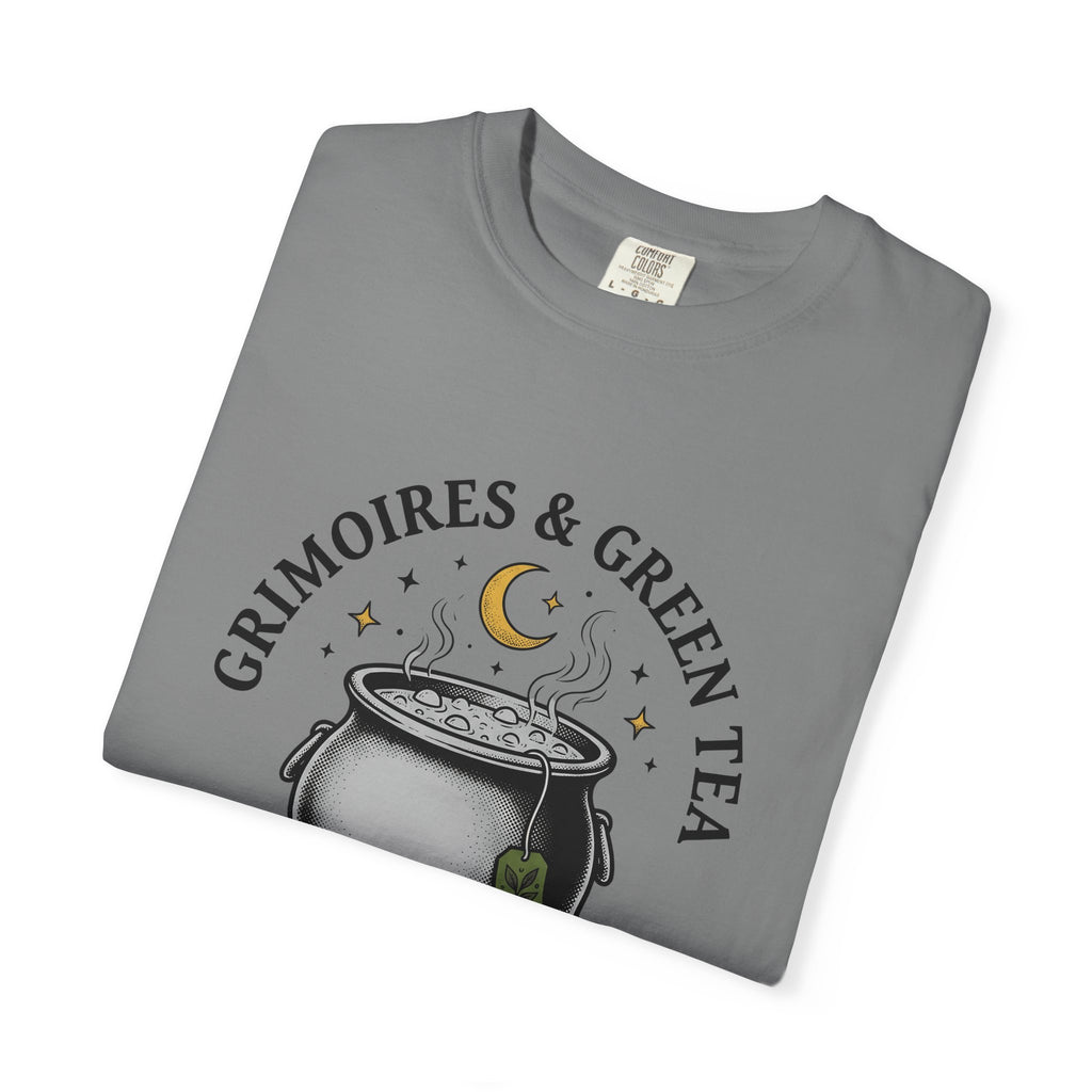 Witch Cauldron T-Shirt Boho Chic Witchcraft Gift Women Vintage T-Shirt Cauldron T-Shirt Bohemian Enthusiast Retro T-Shirt Occult Graphic Hand Drawn