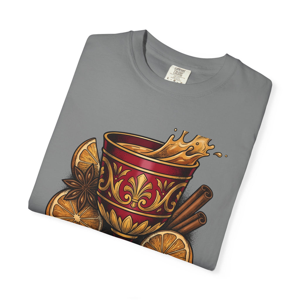 Hot Spiced Drink Holiday Yuletide Gift Farmhouse Mulled Wine Christmas Fan Rustic Winter Outline T-Shirt