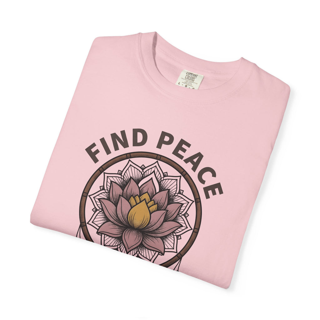 Lotus Dreamcatcher T-Shirt Boho Chic Meditation Gift Women Geometric T-Shirt Dreamcatcher T-Shirt Bohemian Enthusiast Geometric T-Shirt Mindfulness