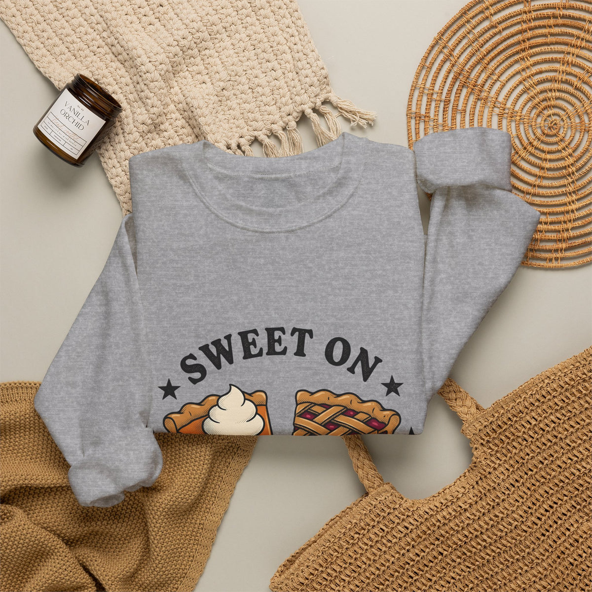 Pie Pieces Sweatshirt Desserts Seasonal Gift Women Retro Sweatshirt Pie Slices Sweatshirt Pastry Fan Vintage Sweatshirt Holiday Graphic Sketch Sparkles Sweatshirt