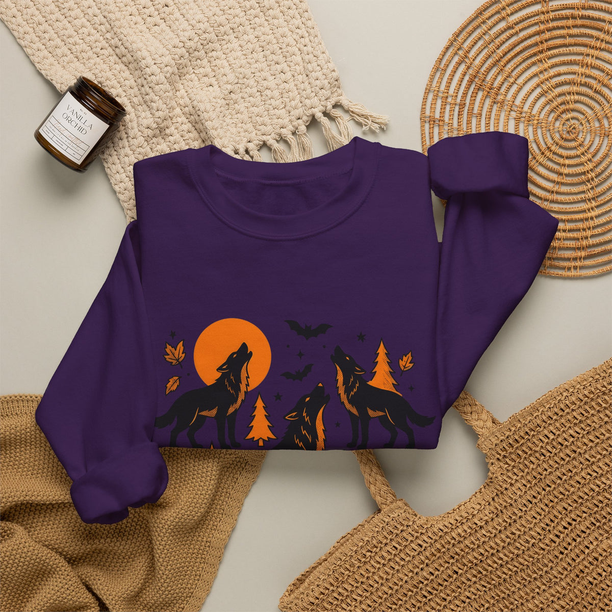 Wolf Crew Sweatshirt Halloween Fauna Gift Women Minimalist Sweatshirt Wolf Pack Sweatshirt Horror Fan Werewolf Sweatshirt Wildlife Graphic Sketch Bats Flying