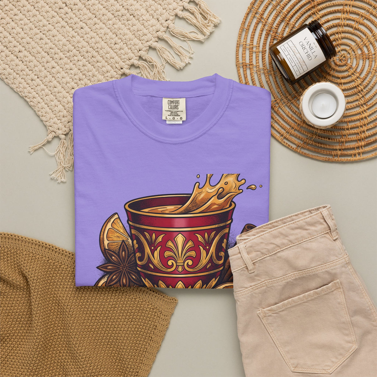 Hot Spiced Drink Holiday Yuletide Gift Farmhouse Mulled Wine Christmas Fan Rustic Winter Outline T-Shirt