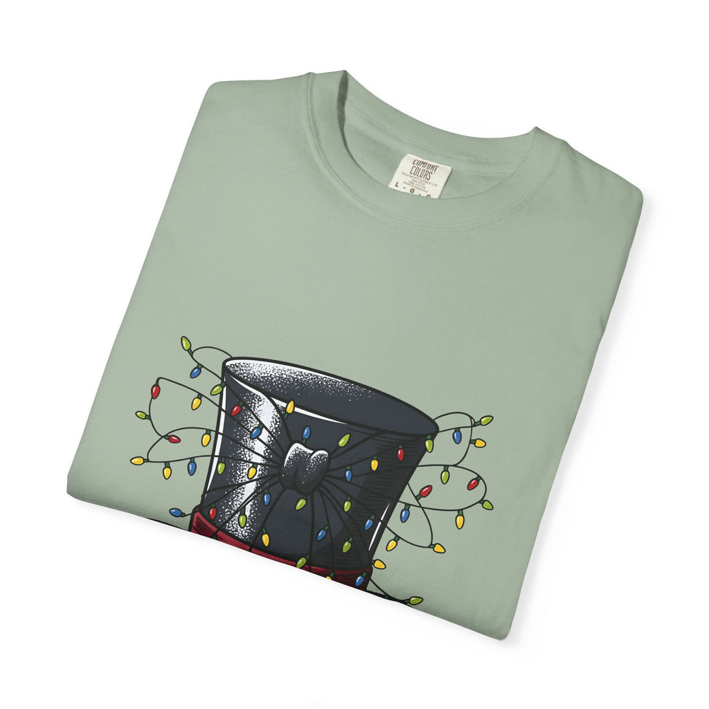 Top Hat Christmas Festive Gift Retro Topper Xmas Fan Vintage Holiday Line Bistro Lights T-Shirt