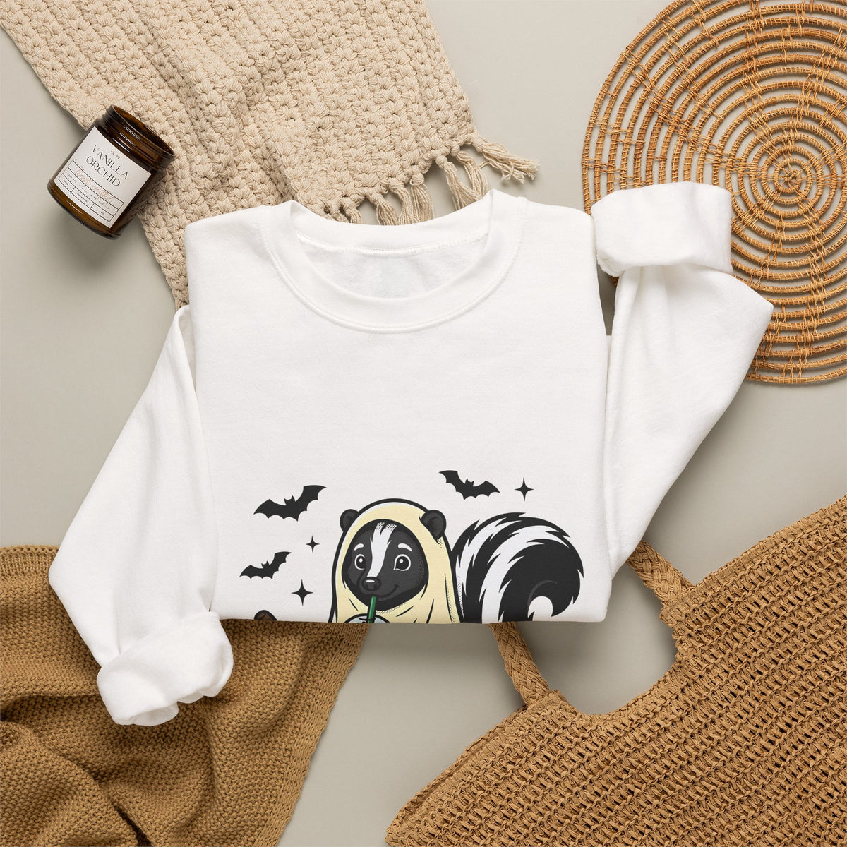 Skunk Ghost Sweatshirt Halloween Animal Gift Women Cartoon Sweatshirt Specter Sweatshirt Horror Fan Spooky Sweatshirt Creature Graphic Vintage Pumpkin Sweatshirt