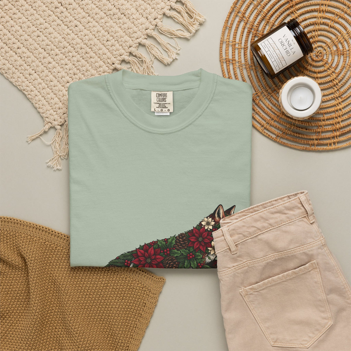 Fox Flower Holiday Winter Gift Floral Flower Christmas Fan Floral Snowflake Retro Pine Cone T-Shirt