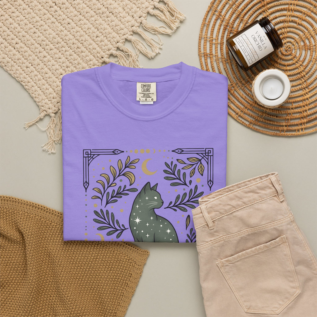 Star Cat T-Shirt Boho Chic Horoscope Gift Women Retro T-Shirt Kitty T-Shirt Bohemian Fan Vintage T-Shirt Zodiac Graphic Hand Drawn Greenery T-Shirt