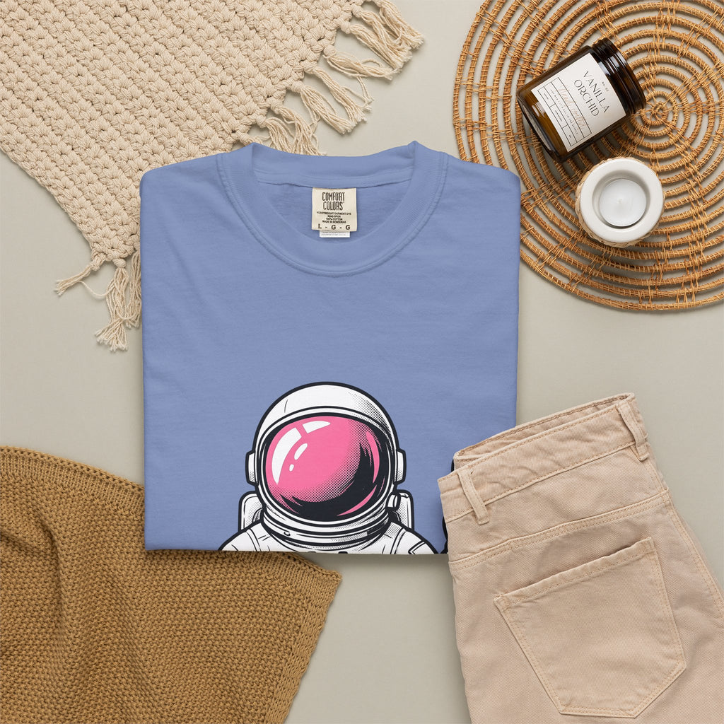 Astronaut Graphic T-Shirt America Space Gift Women Comic T-Shirt Cosmonaut T-Shirt Patriot Fan Galactic Graphic Illustration Cartoon T-Shirt Retro