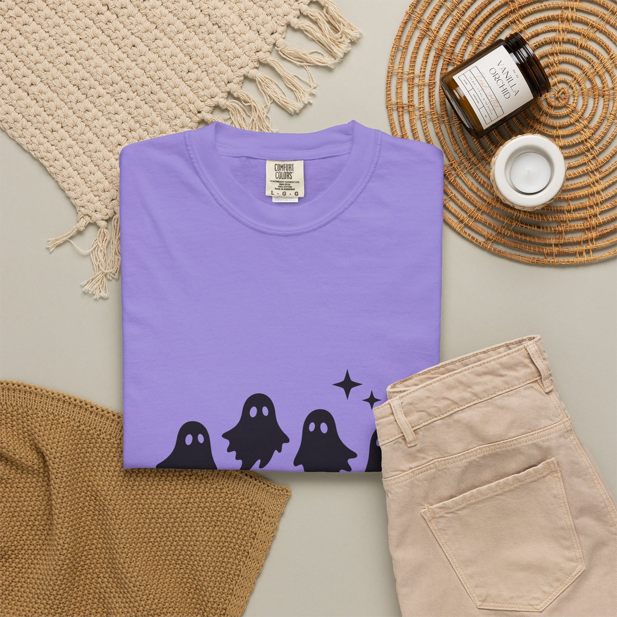 Ghost Halloween Spooky Gift Minimalist Specter Horror Fan Ghostly Creepy Silhouette T-Shirt