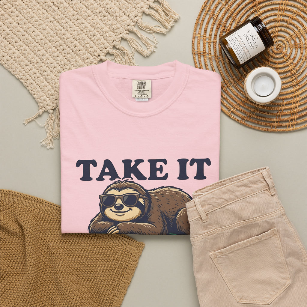 Sloth Shades T-Shirt Funny Wildlife Gift Women Comic T-Shirt Cool Shades T-Shirt Humor Fan Cartoon T-Shirt Animal Graphic Vintage Tropical Leaf
