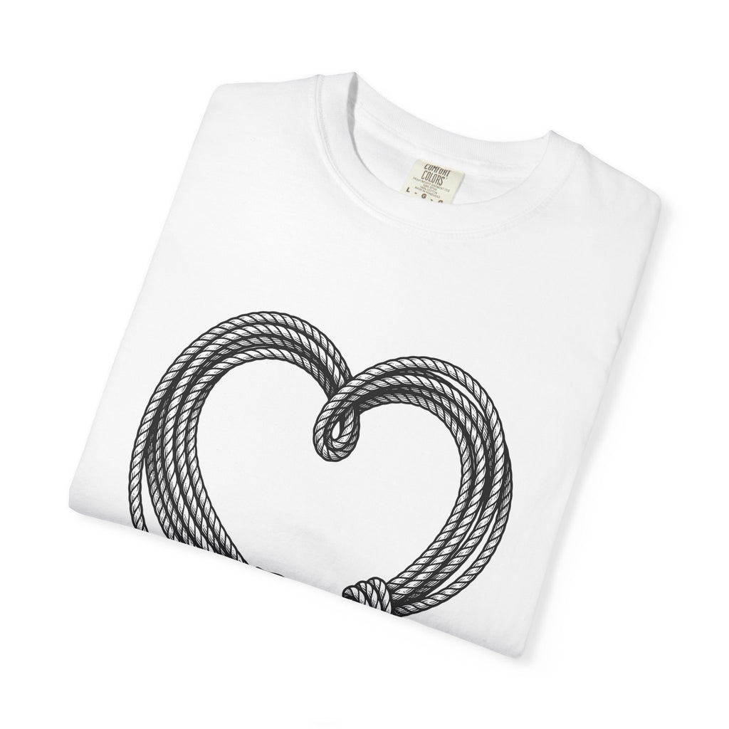 Knotted Rope Heart T-Shirt Cowgirl Petals Gift Women Western-Style T-Shirt Heart Tie T-Shirt Rodeo Fan Rustic T-Shirt Floral Graphic Classic