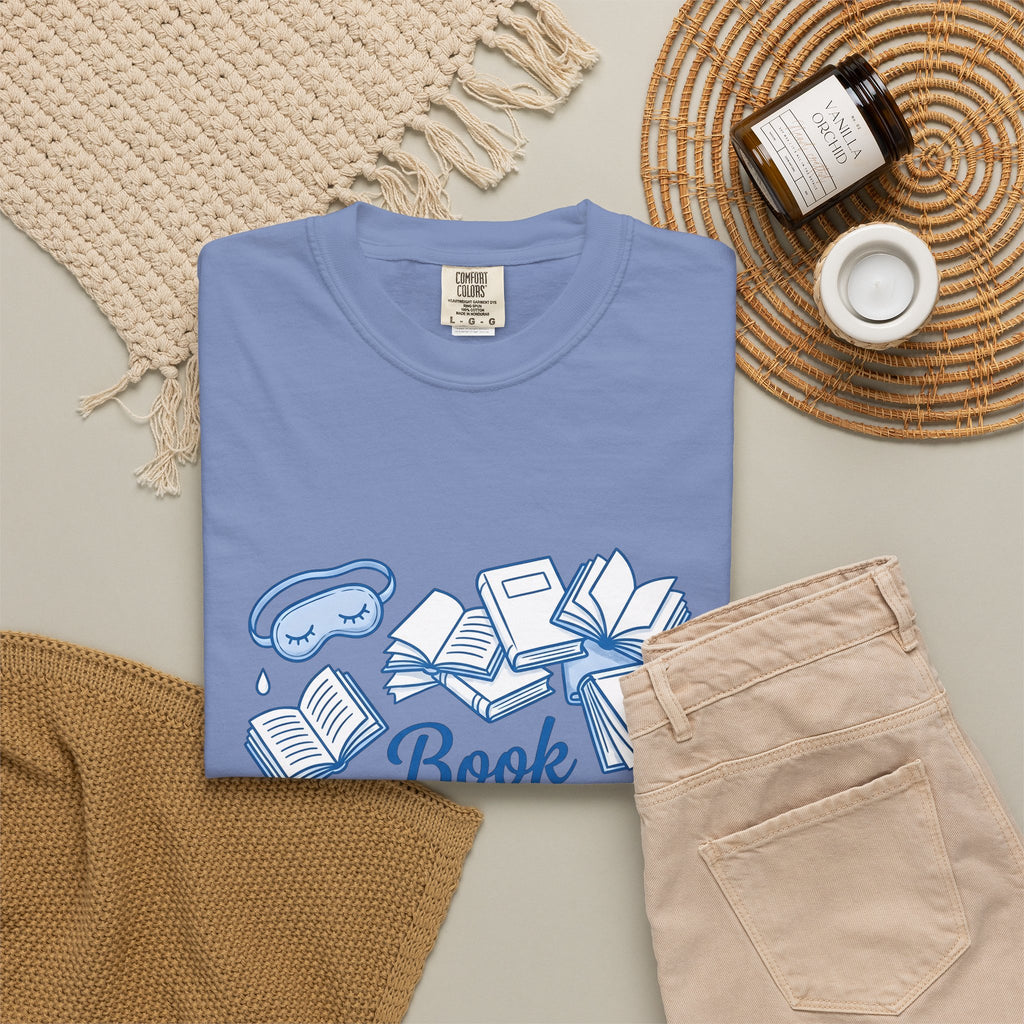 Book Stack T-Shirt Book Reading Gift Women Doodle T-Shirt Book Pile T-Shirt Bibliophile Fan Illustrated Graphic Bookworm Design Whimsical Sleep