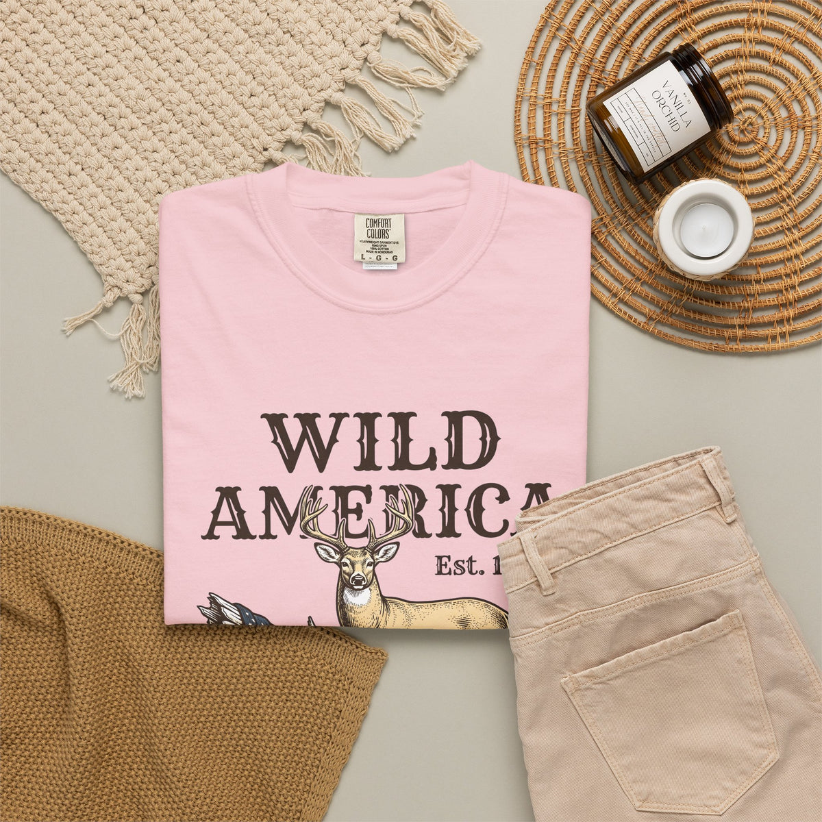 Deer Artwork America Liberty Gift Antique Fawn American Fan Vintage Freedom Doodle National Flag T-Shirt