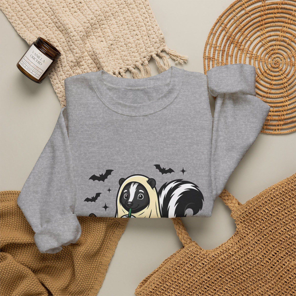 Skunk Ghost Sweatshirt Halloween Animal Gift Women Cartoon Sweatshirt Specter Sweatshirt Horror Fan Spooky Sweatshirt Creature Graphic Vintage Pumpkin Sweatshirt