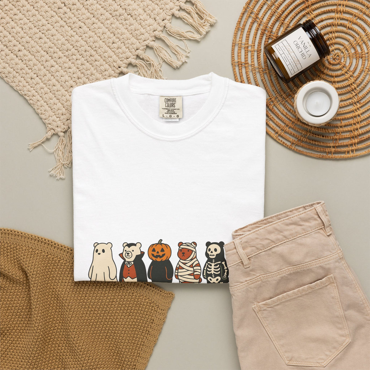 Bear Outfit T-Shirt Halloween Wildlife Gift Women Comic T-Shirt Teddy T-Shirt Halloween Fan Cartoon T-Shirt Animal Graphic Chibi Jack-O-Lantern