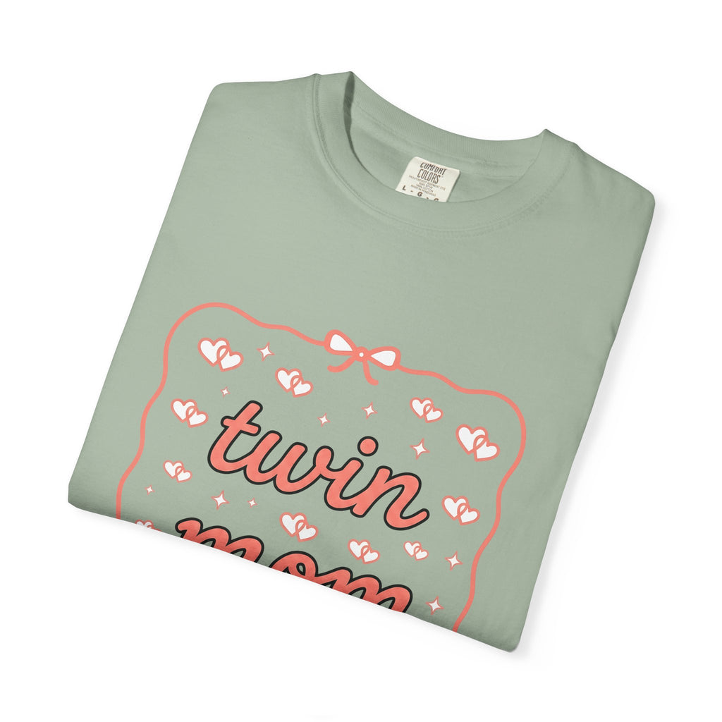 Romantic Motif T-Shirt Moms Kin Gift Women Playful T-Shirt Love T-Shirt Motherhood Fan Whimsical T-Shirt Family Graphic Outline Knot T-Shirt