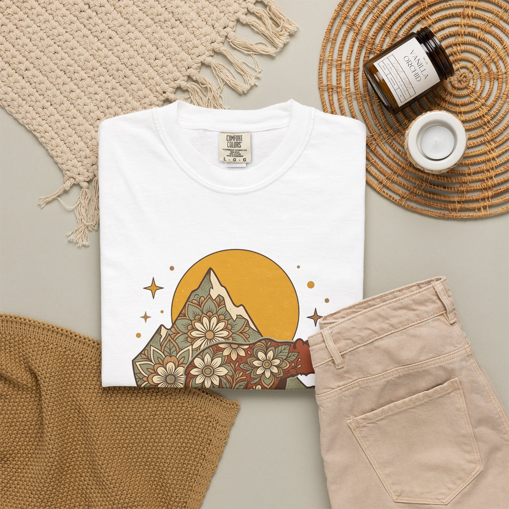 Flower Bear T-Shirt Boho Chic Outdoors Gift Women Hippie T-Shirt Teddy Bear T-Shirt Bohemian Fan Psychedelic T-Shirt Nature Graphic Retro Hill