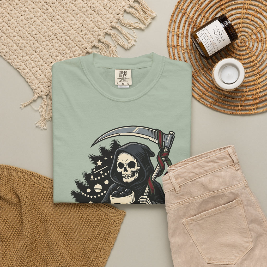 Death Figure T-Shirt Christmas Dark Gift Women Distressed T-Shirt Grim Reaper T-Shirt Xmas Fan Gothic T-Shirt Macabre Graphic