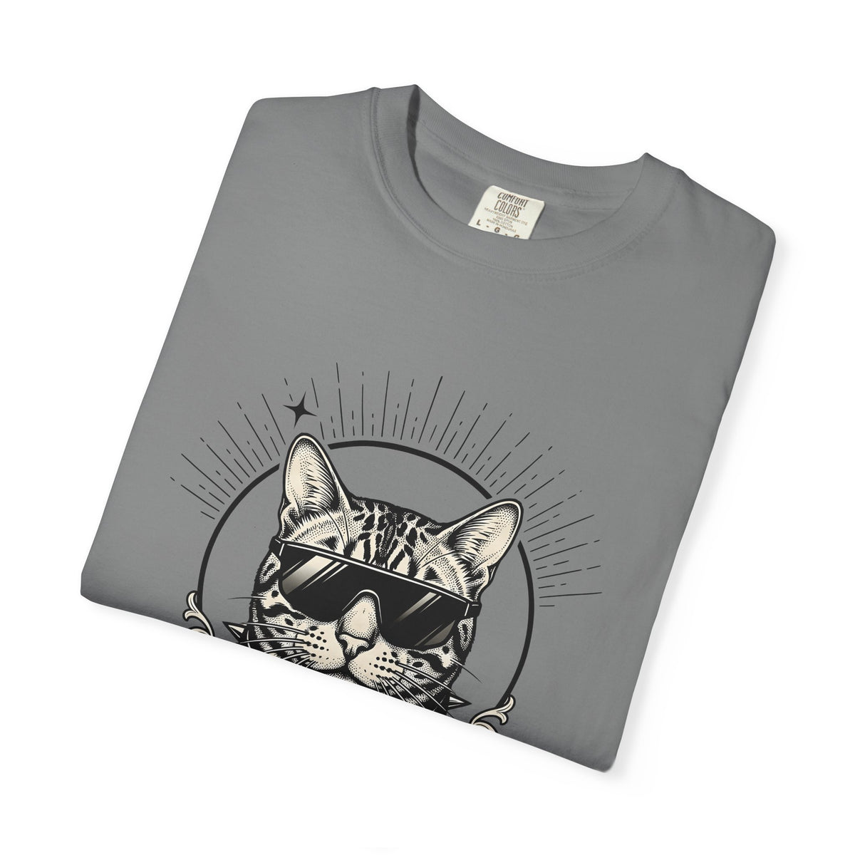Stylish Cat T-Shirt Cat Joke Gift Women Illustrative T-Shirt Kitty T-Shirt Feline Fan Catty Graphic Old School Cool Glasses T-Shirt