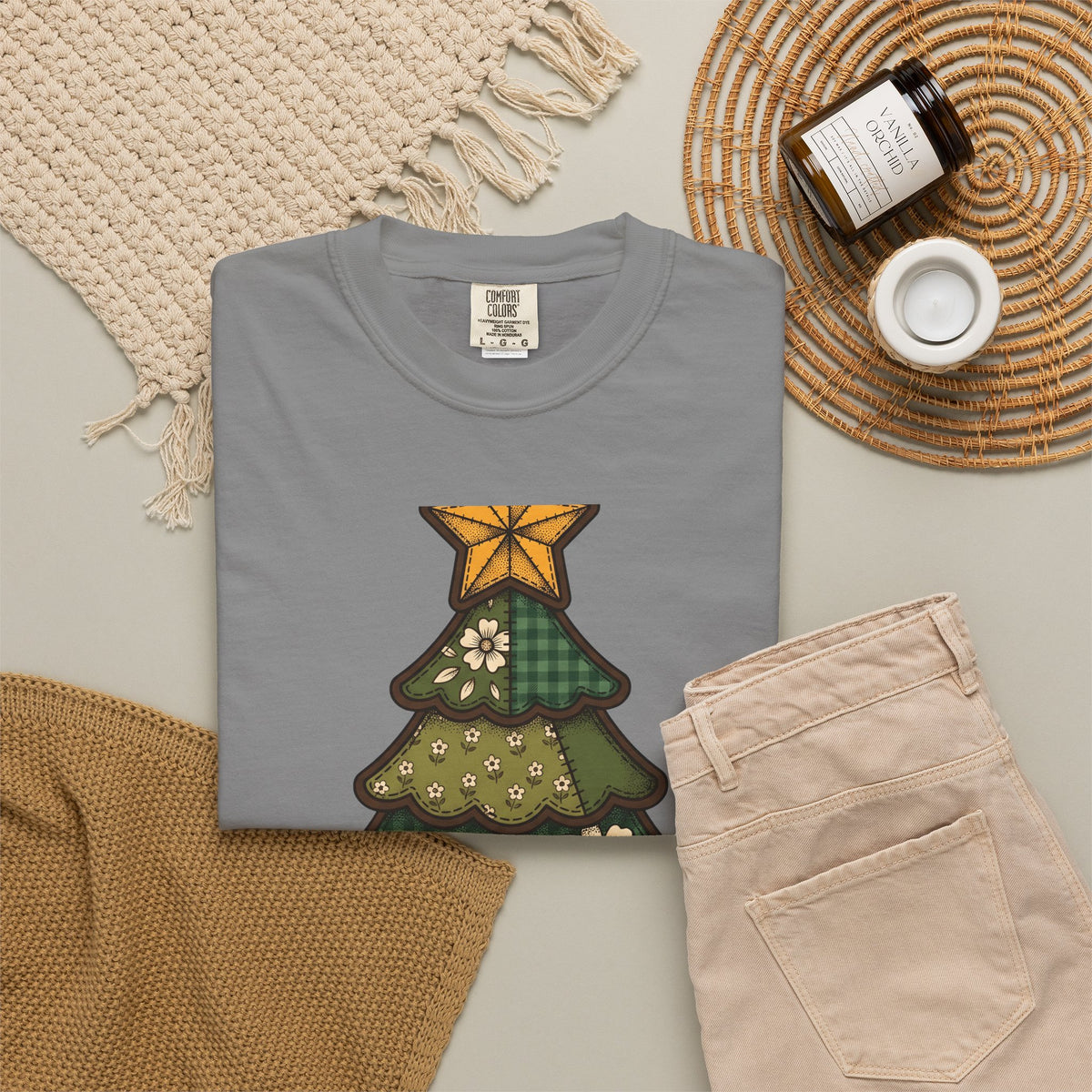 Christmas Tree Christmas Holiday Gift Farmhouse Fir Christmas Fan Rustic Seasonal Vintage Red Bow T-Shirt
