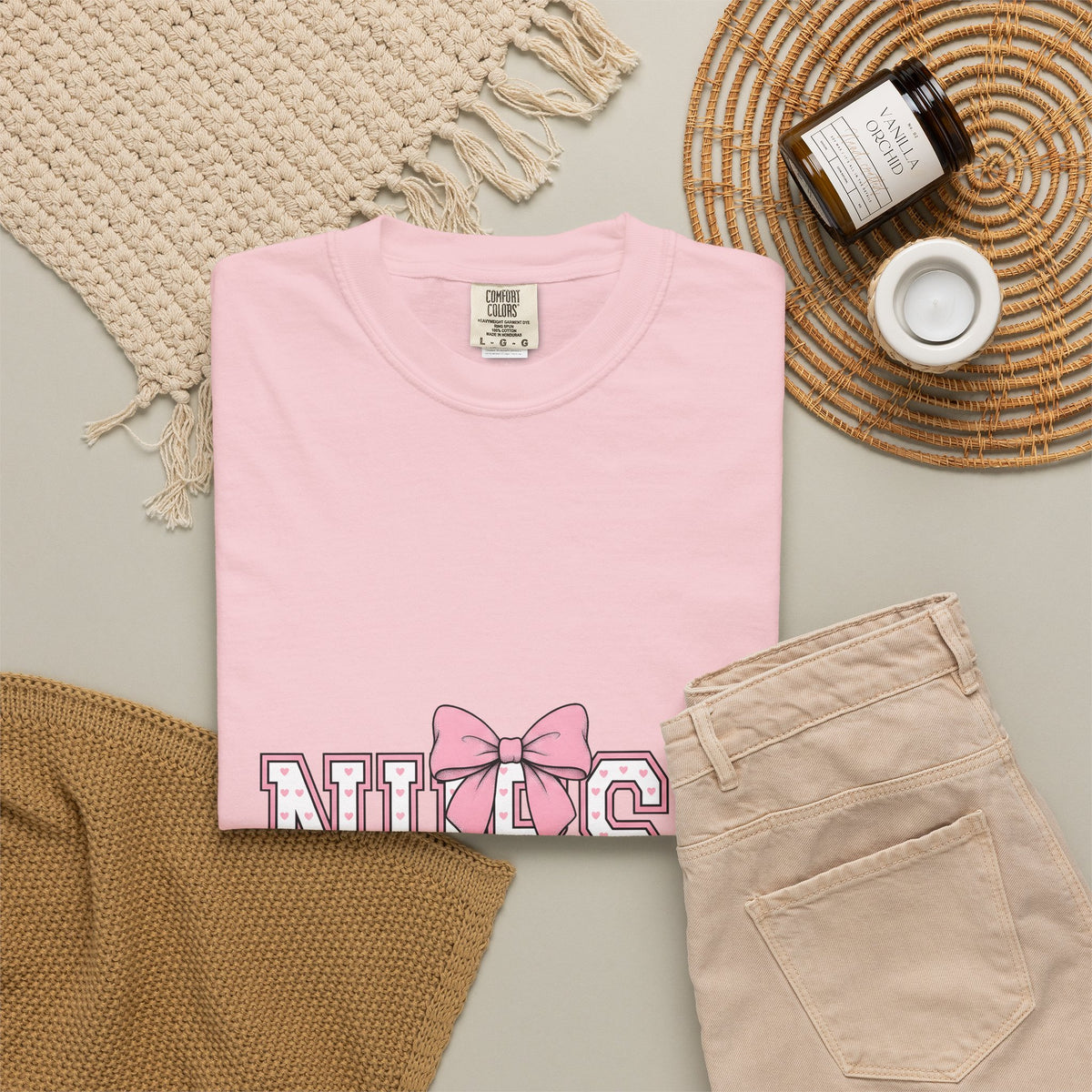 Blush Bow T-Shirt Nurse Thankfulness Gift Women Sweet T-Shirt Bow Tie T-Shirt Rn Fan Cute T-Shirt Gratitude Graphic Classic Heart Shapes T-Shirt