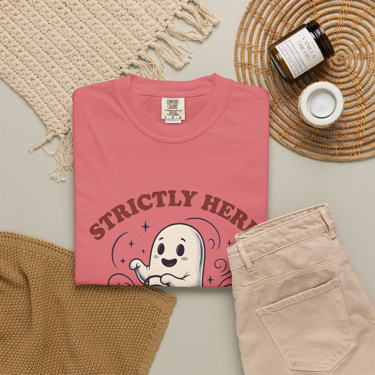 Cute Ghost Halloween Party Gift Cartoon Specter Spooky Fan Boo Vintage Lantern T-Shirt