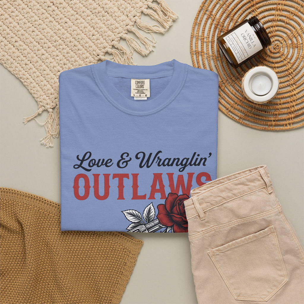 Six Shooter Rose T-Shirt St. Valentine's Day Western Wear Gift Women Antique T-Shirt Rose T-Shirt Valentine Fan Vintage T-Shirt Cowboy Graphic