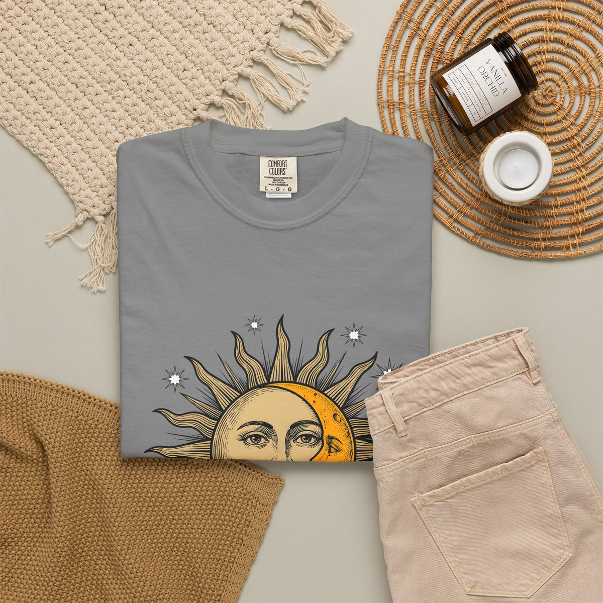 Sun Moon Faces T-Shirt Celestial Zodiac Gift Women Hippie T-Shirt Moonface T-Shirt Galaxy Fan Cosmic T-Shirt Astrology Graphic Retro Stars T-Shirt