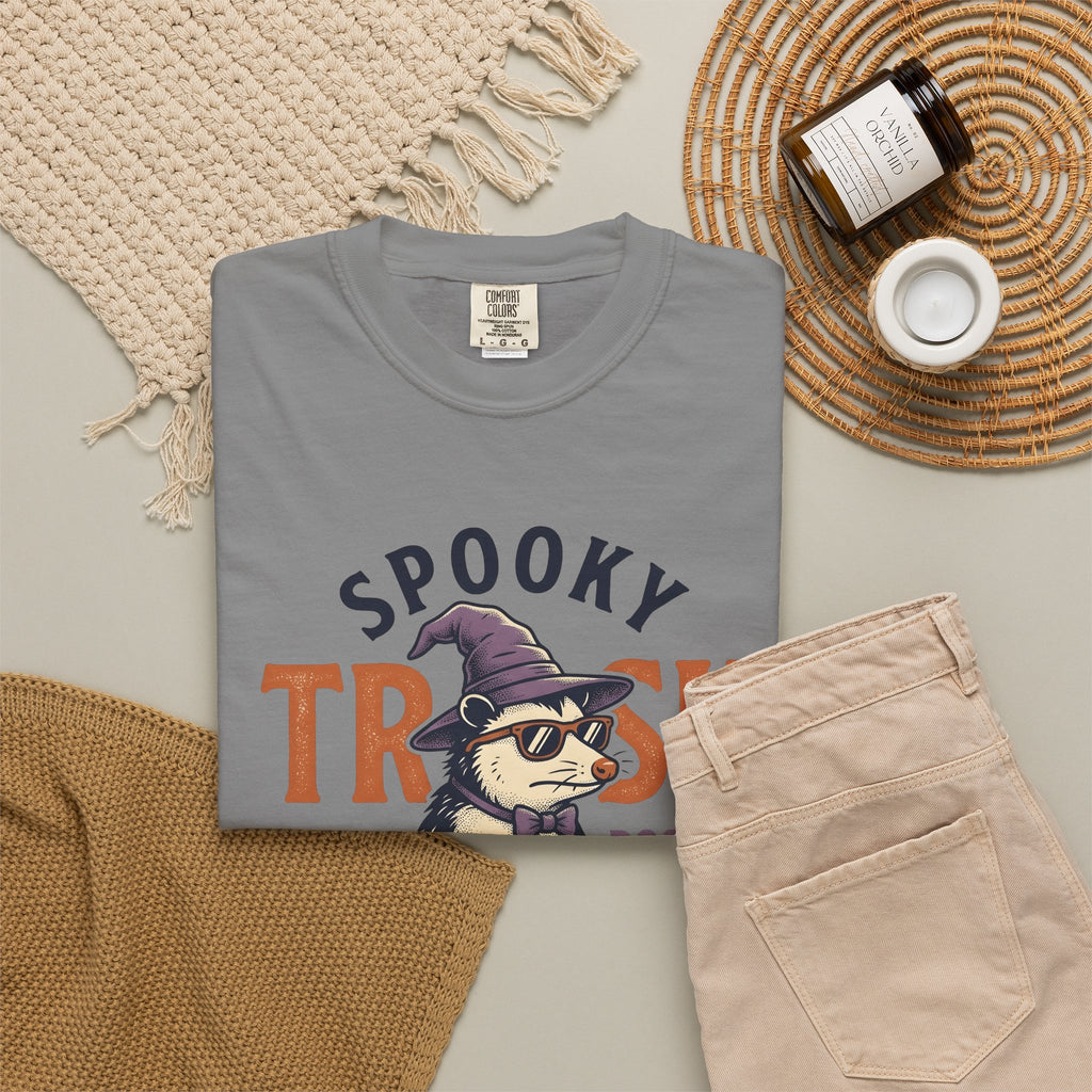 Possum Wizard Halloween Animal Gift Vintage Opossum Spooky Fan Retro Creature Hand Drawn T-Shirt