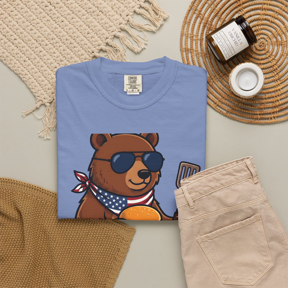 Bear Sandwich T-Shirt 4th Of July Grilling Gift Women Comic T-Shirt Sandwich T-Shirt Independence Fan Cartoon T-Shirt Barbecue Graphic Vintage