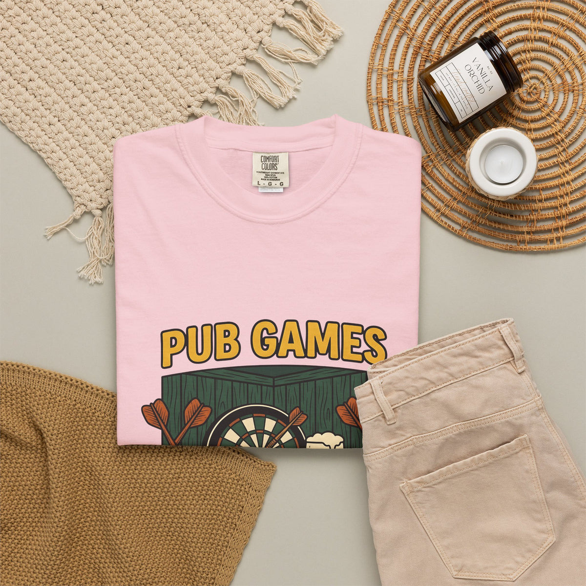 Darts Game T-Shirt Sports Lounge Gift Women Grunge T-Shirt Darts T-Shirt Athlete Fan Distressed T-Shirt Relaxation Graphic Cartoon Ale Glass T-Shirt
