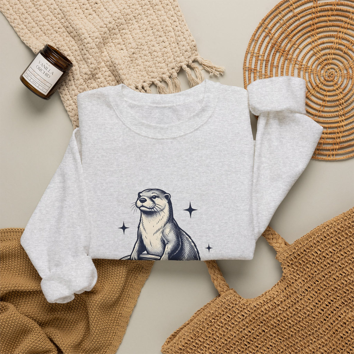 Strong Otter Sweatshirt Funny Animal Gift Women Vintage Sweatshirt Otter Sweatshirt Humor Fan Retro Sweatshirt Wildlife Graphic Hand Drawn Stars Sweatshirt