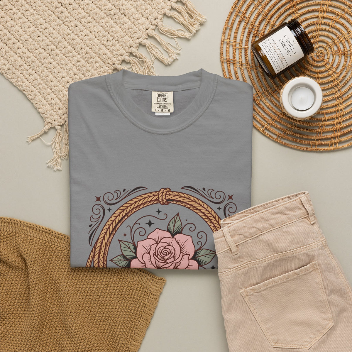 Bloom Rope T-Shirt Cowgirl Garden Gift Women Indie T-Shirt Braided Rope T-Shirt Rodeo Fan Handmade T-Shirt Floral Graphic Classic Twinkles T-Shirt