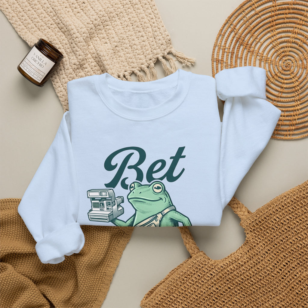 Frog Photo Sweatshirt Funny Wildlife Gift Women Retro Sweatshirt Toad Sweatshirt Humor Fan Vintage Sweatshirt Animal Graphic Sketch Waist Sweatshirt Sweatshirt