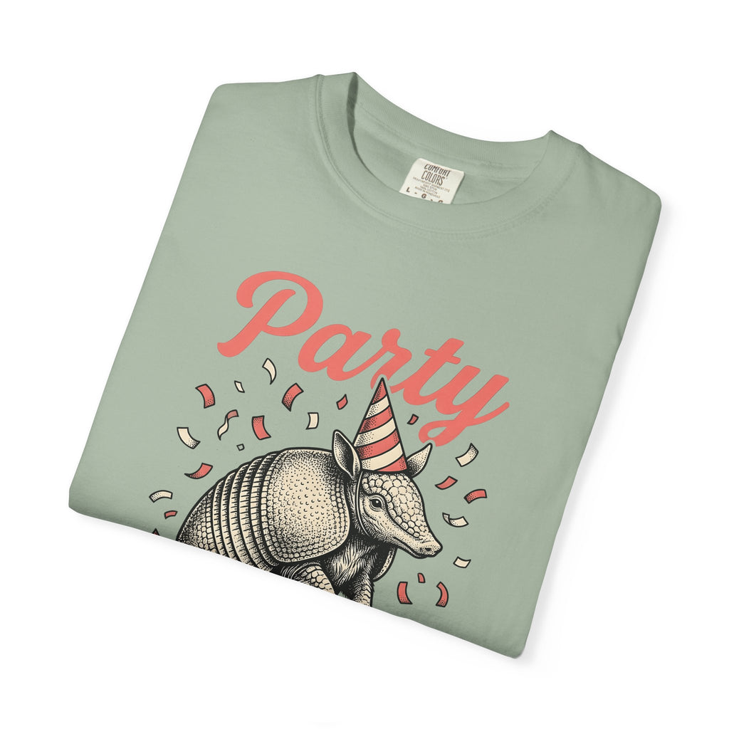 Armadillo Birthday Hat T-Shirt Cowgirl Celebration Gift Women Sketch T-Shirt Dillo T-Shirt Cowgirl Fan Drawing Graphic Retro Glitter T-Shirt