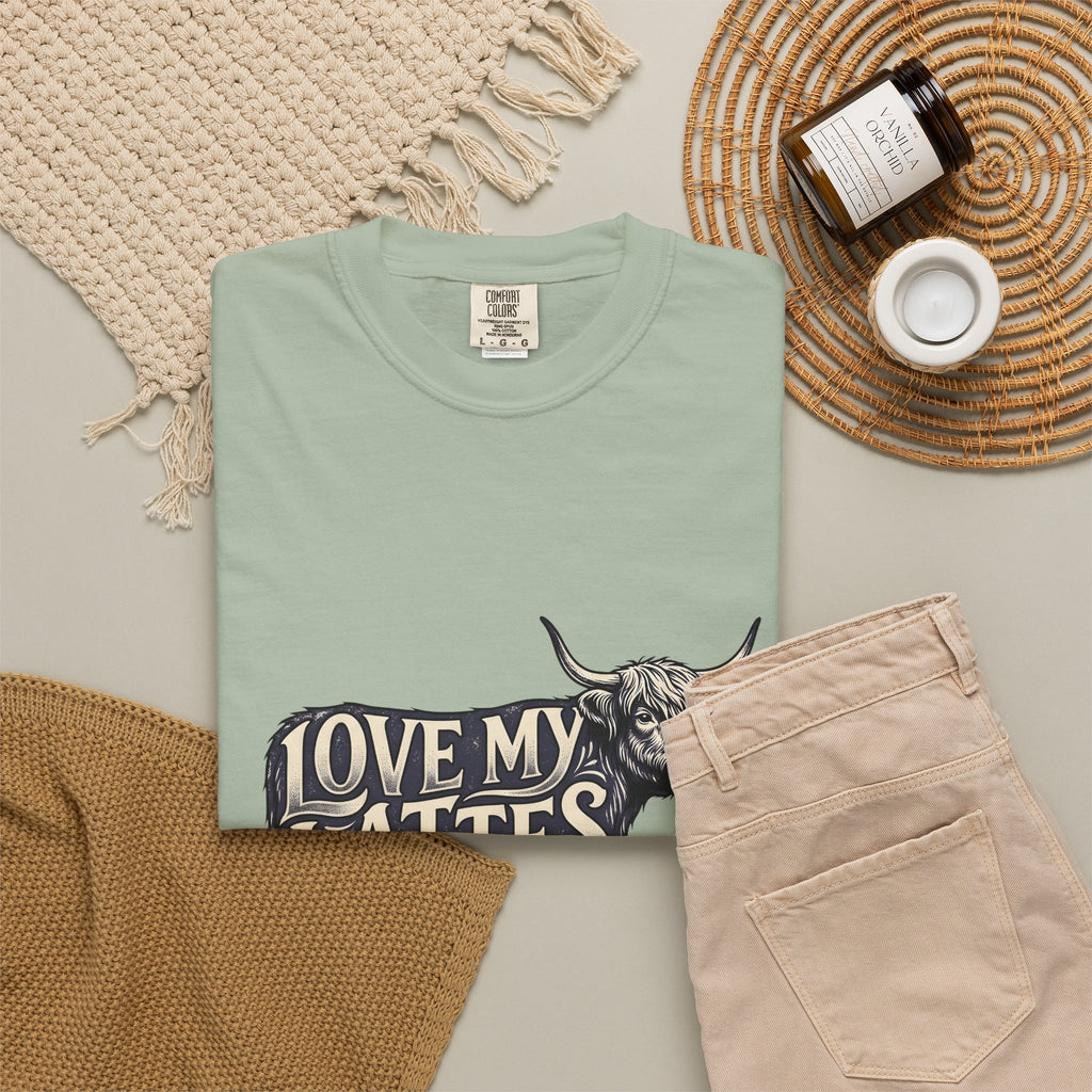 Fuzzy Cattle T-Shirt Coffee Creatures Gift Women Classic T-Shirt Cow T-Shirt Coffee Fan Vintage T-Shirt Animal Graphic Outline Latte Cup T-Shirt